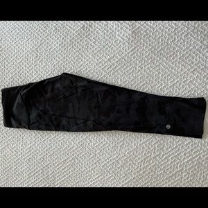 Lululemon Cropped Fast and Free Leggings